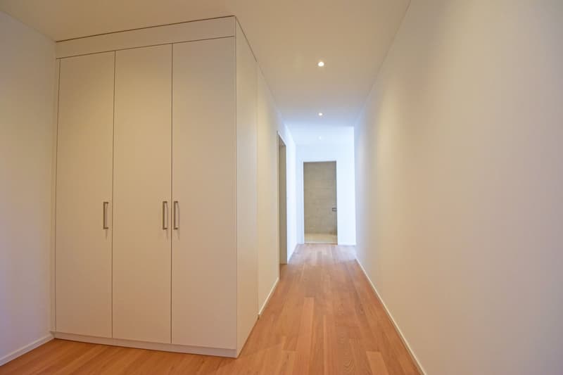 Appartement neuf et lumineux de 3,5 pièces avec parking souterrain et parking pour motos (8)