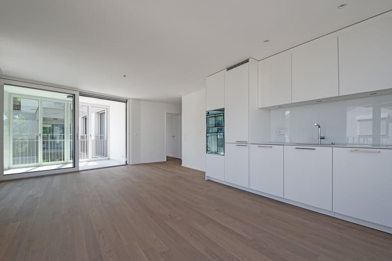 Appartement neuf et lumineux de 3,5 pièces avec parking souterrain et parking pour motos (3)