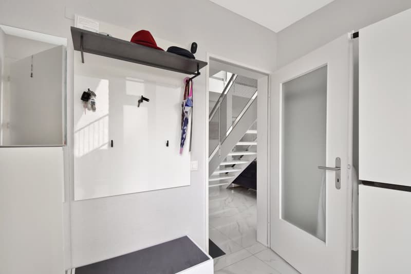 Attraktive 5.5-Zimmer-Maisonettewohnung mit Garten, Hobbyraum und 3 Tiefgaragenplätzen (9)