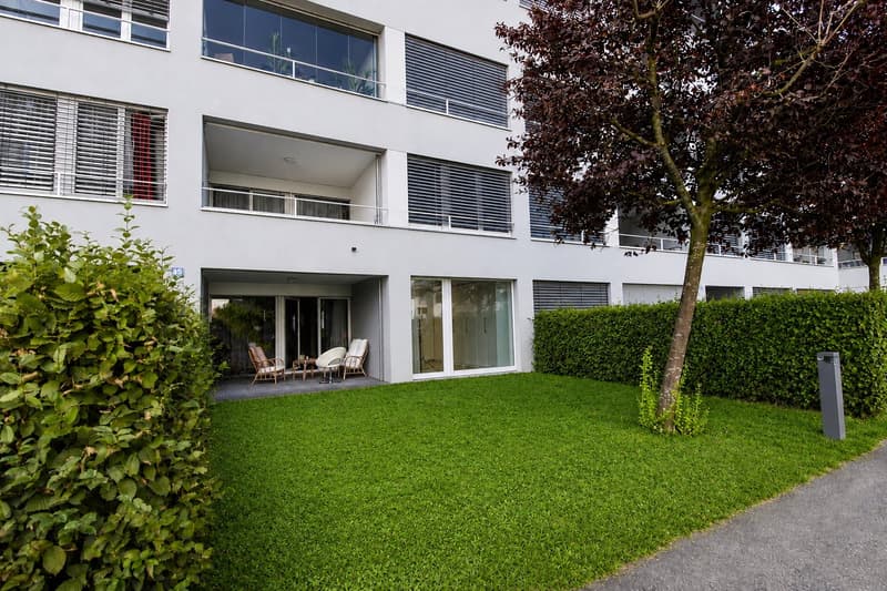 Grosszügige und ruhig gelegene 3.5-Zimmer-Gartenwohnung mit Tiefgaragenplatz (16)