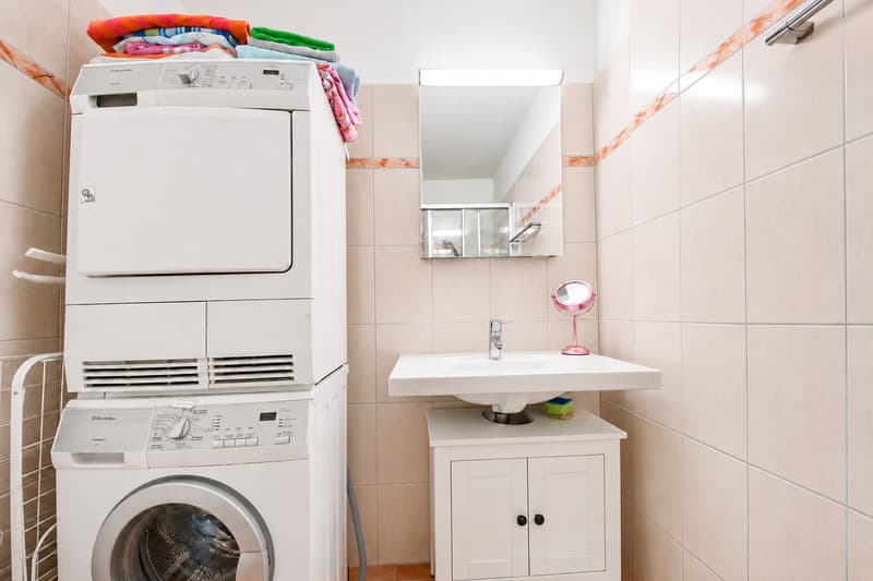 Grosszügige und ruhig gelegene 3.5-Zimmer-Gartenwohnung mit Tiefgaragenplatz (10)
