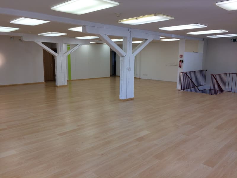 Spazio commerciale in posizione centrale a Konolfingen (9)