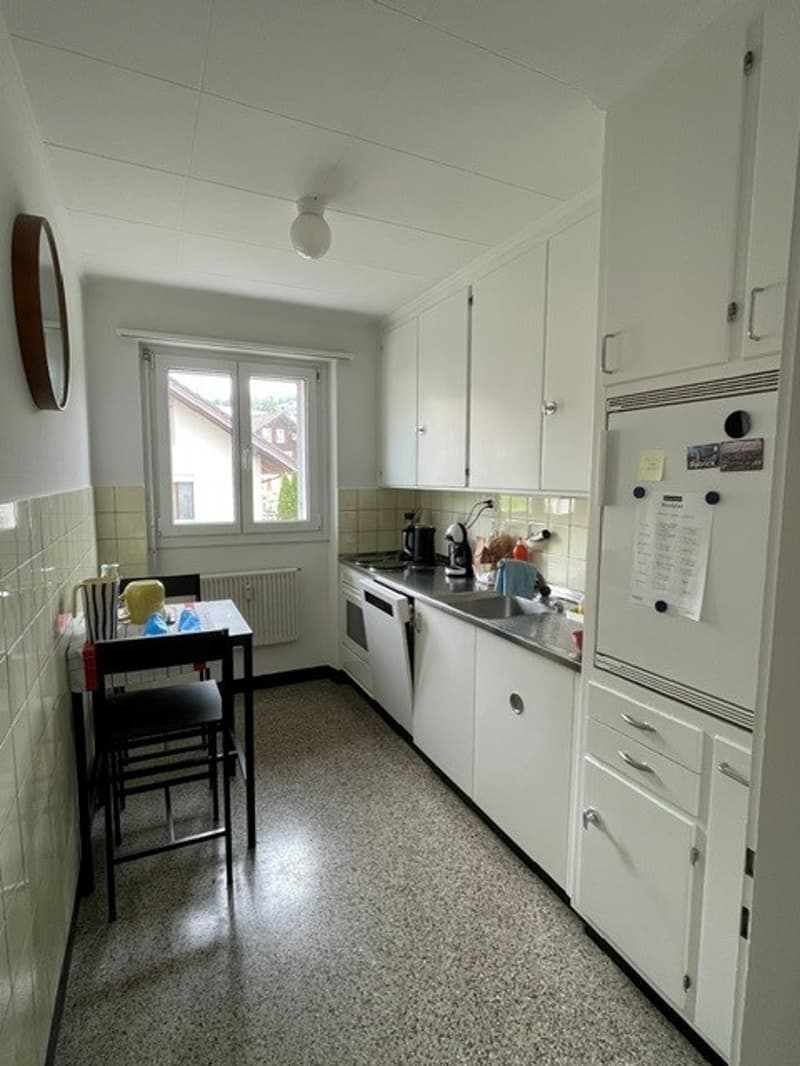 Incantevole appartamento di 3.5 locali con balcone e vista splendida a Grosshöchstetten (1)