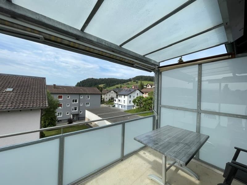 Incantevole appartamento di 3.5 locali con balcone e vista splendida a Grosshöchstetten (9)