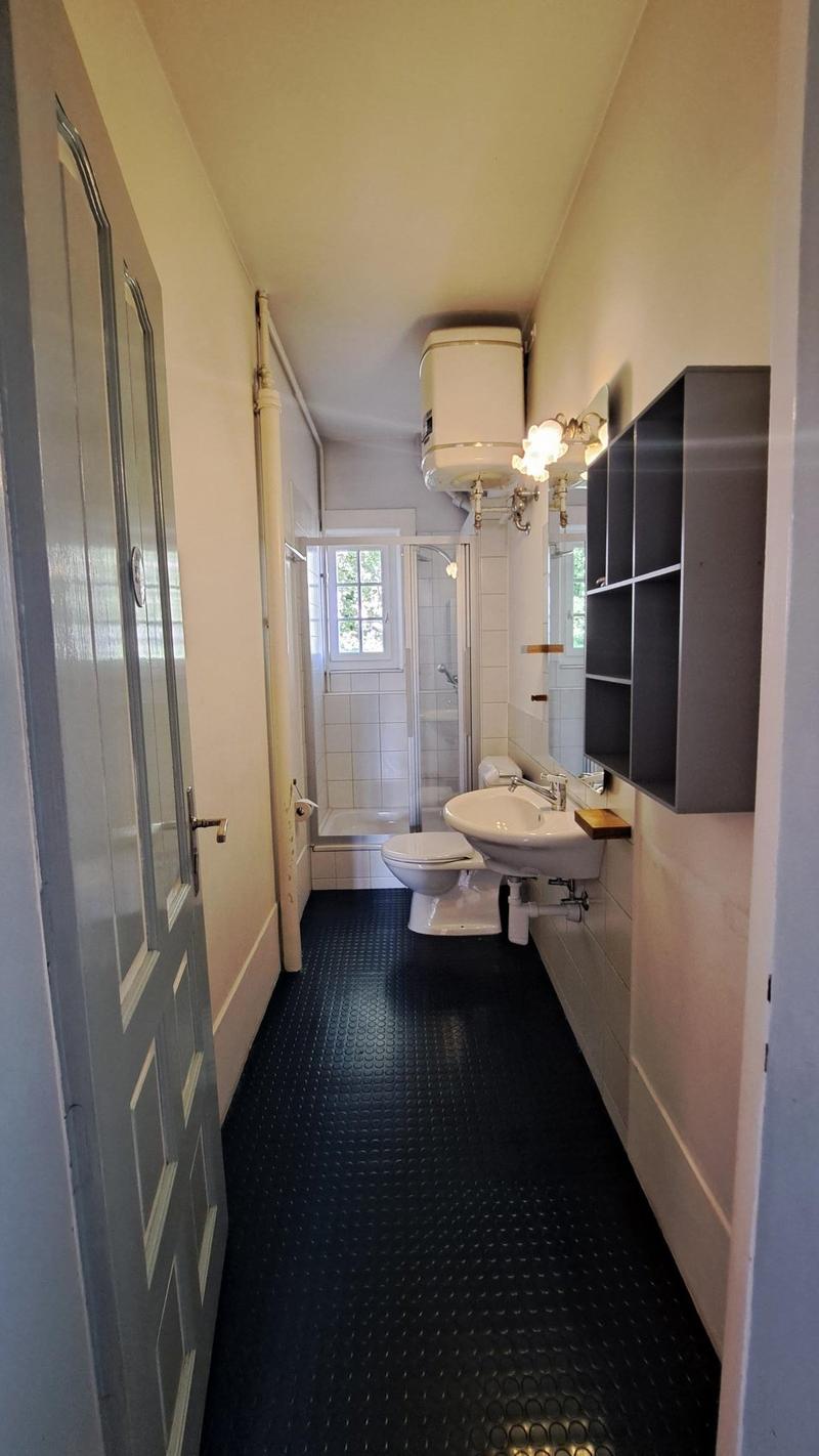 Beautiful apartment in the heart of Worb with large terrace (8)