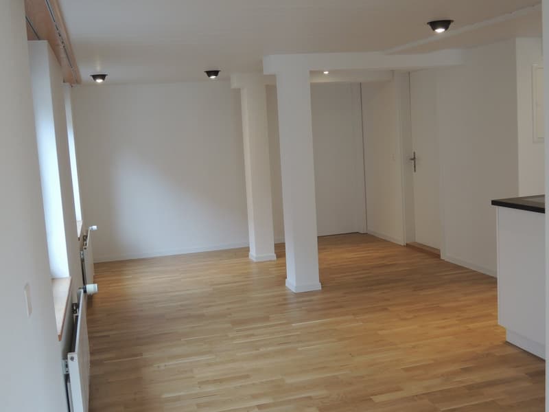Charmante 2.5-Zimmer-Wohnung mit Balkon in Zollbrück (5)