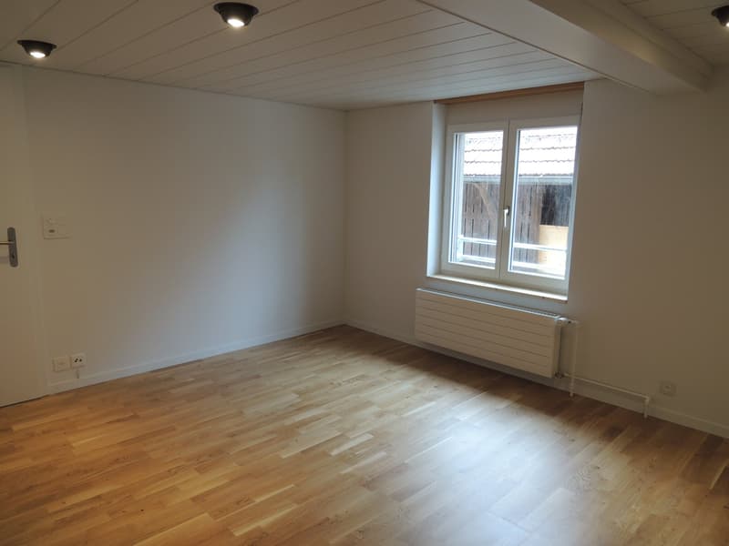 Charmante 2.5-Zimmer-Wohnung mit Balkon in Zollbrück (9)