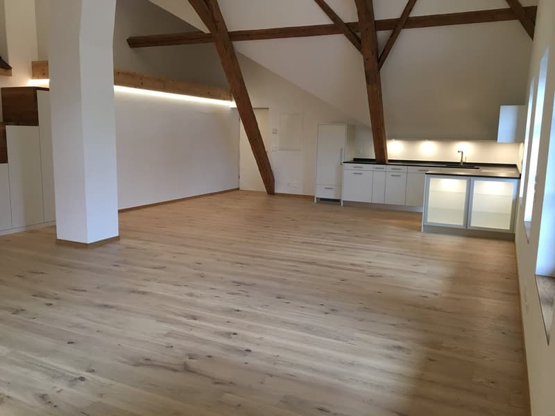 Charmante 2.5-Zimmer-Dachwohnung mit Balkon in Grosshöchstetten (4)