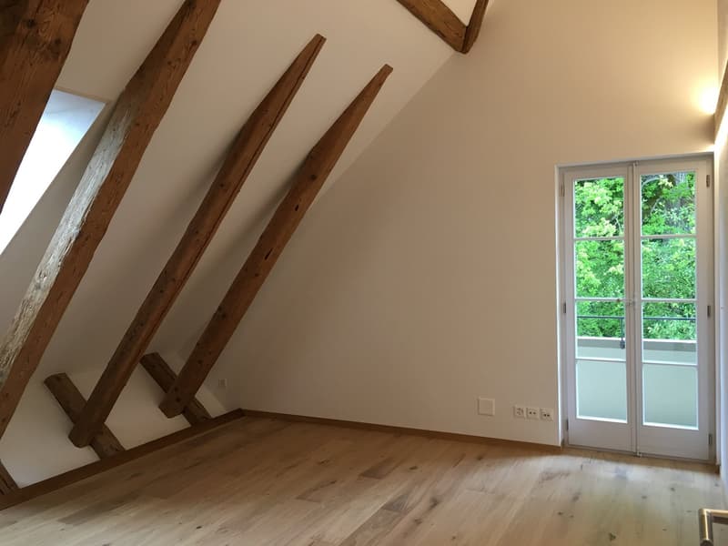 Charmante 2.5-Zimmer-Dachwohnung mit Balkon in Grosshöchstetten (11)