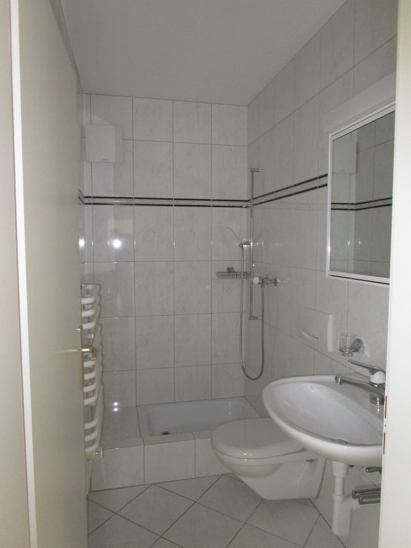 separates WC mit Dusche