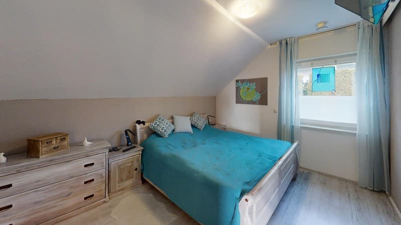 Modernes 5-Zimmer-Einfamilienhaus mit Hallenbad in Illhart (8)