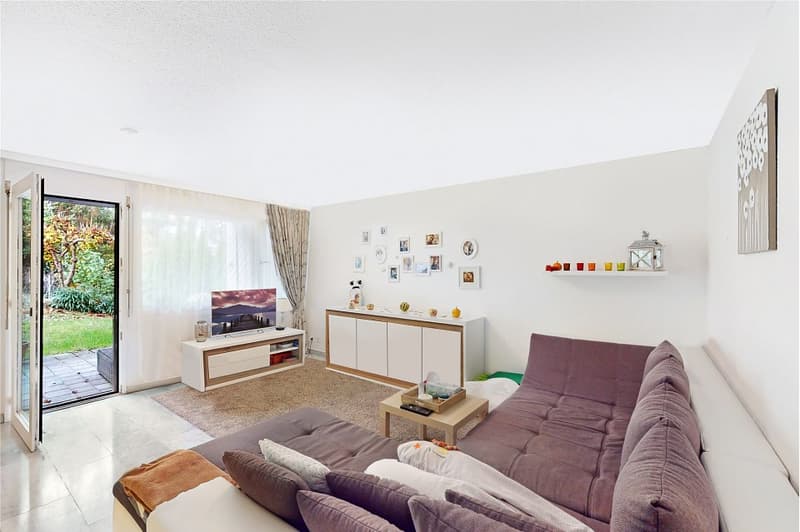 Jolie appartement de jardin 3½ pièces dans un emplacement familial (2)