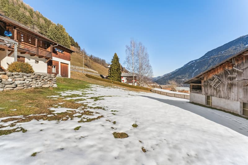 714 m² de terrain à bâtir avec projet de maison multifamiliale à Sumvitg (6)