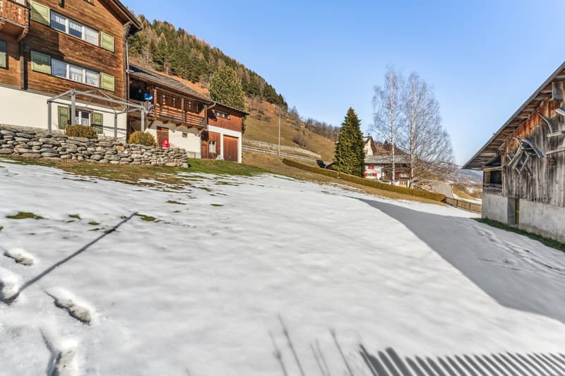 714 m² de terrain à bâtir avec projet de maison multifamiliale à Sumvitg (5)
