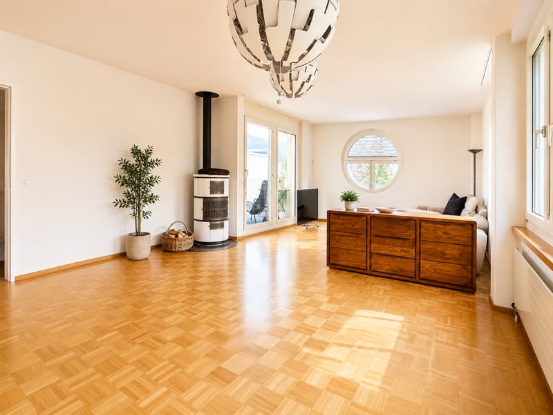 Appartamento di 4 locali luminoso con balcone e vista panoramica (3)