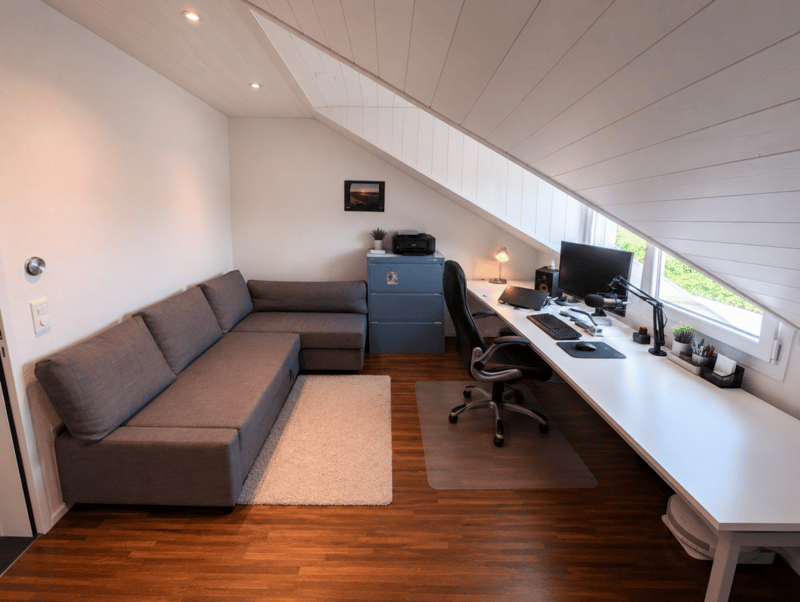 Spacious attic apartment in a quiet and central location (6)