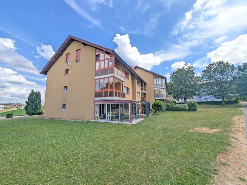 Modernized 4.5-room apartment in a family-friendly location (11)