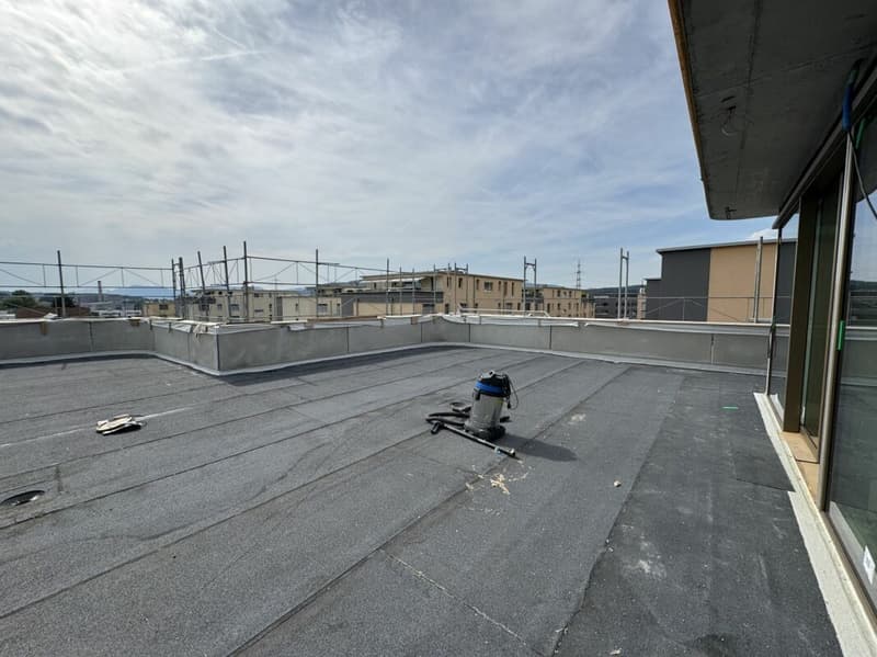 Bald bezugsbereit -exklusive 3.5-Zimmer Attika-Wohnung mit 158m2 Terrasse (11)