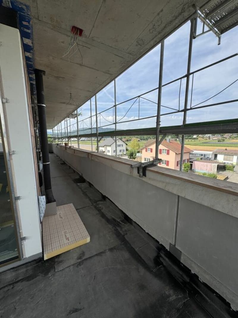 Einzigartige 3.5-Zimmer Wohnung mit 70m2 Terrasse und Wintergarten (12)
