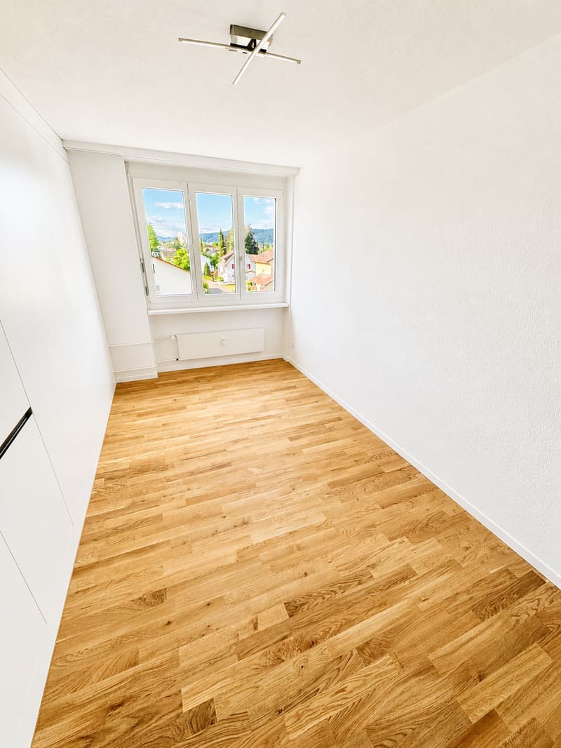 Primo occupazione dopo ristrutturazione completa – appartamento 4.5 locali attraente con vista a Schöftland (12)