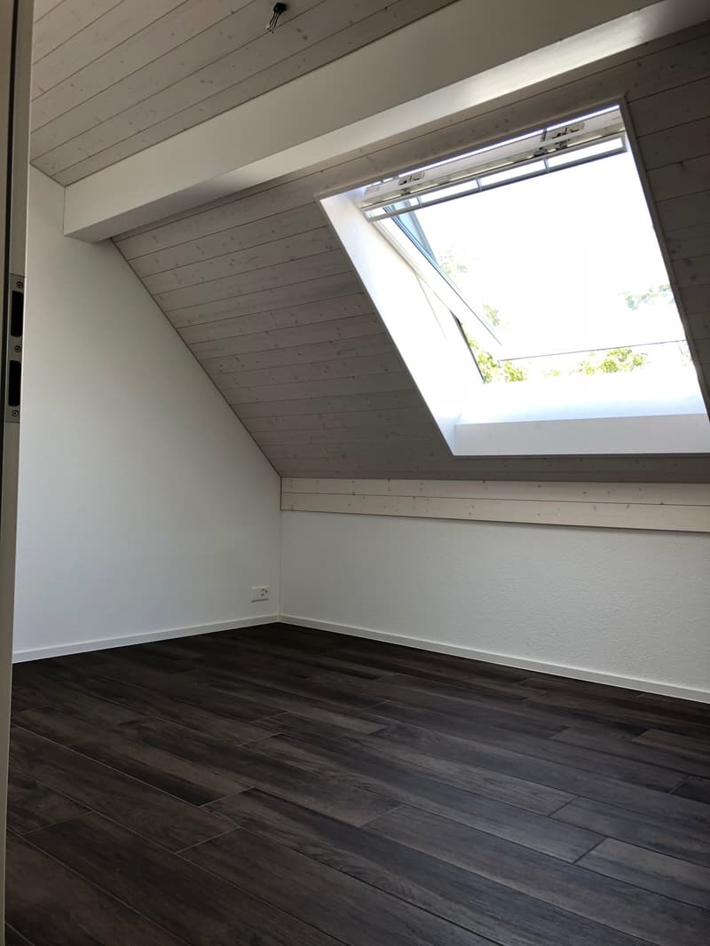 Helles 4.5-Zimmer-Dachgeschoss in Leibstadt – modern, ruhig und familienfreundlich (9)