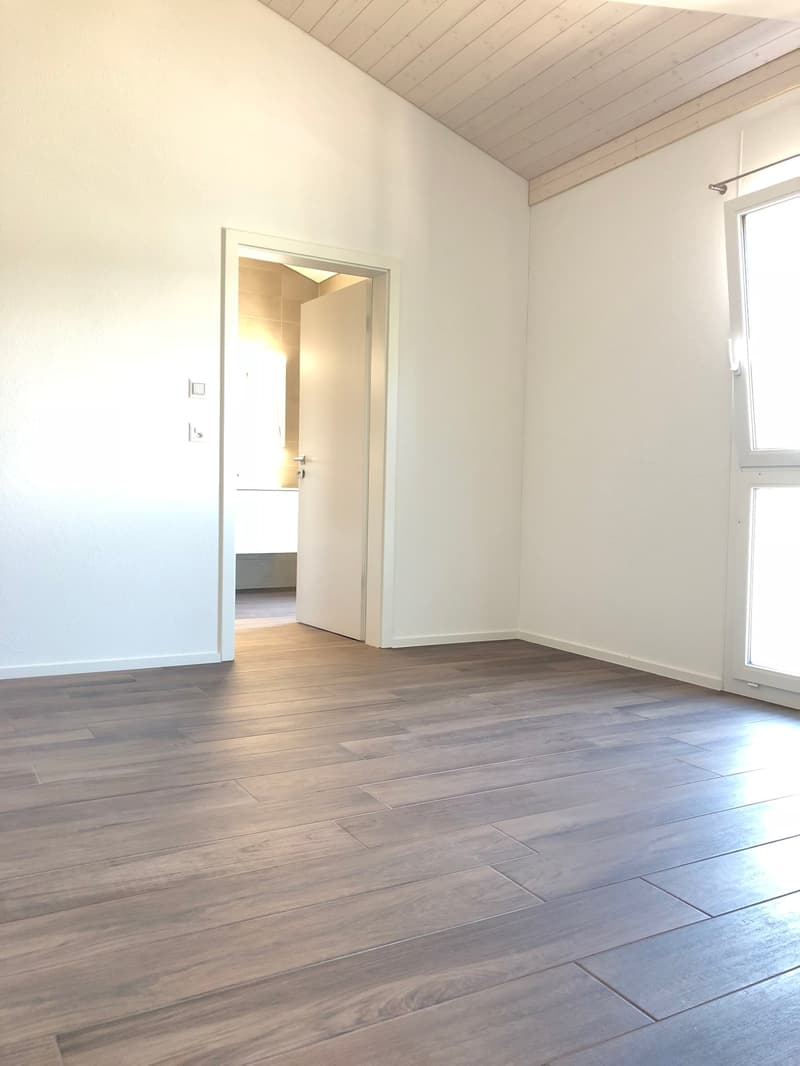 Helles 4.5-Zimmer-Dachgeschoss in Leibstadt – modern, ruhig und familienfreundlich (8)
