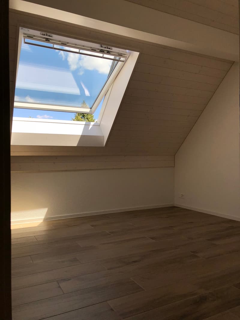 Moderne 3.5-Zimmer-Dachwohnung mit grosser Terrasse in Leibstadt (6)