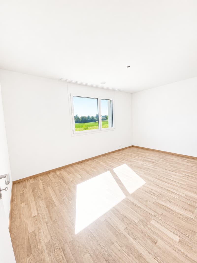 Luxurious design apartment in Schlösslipark with spacious balcony (10)