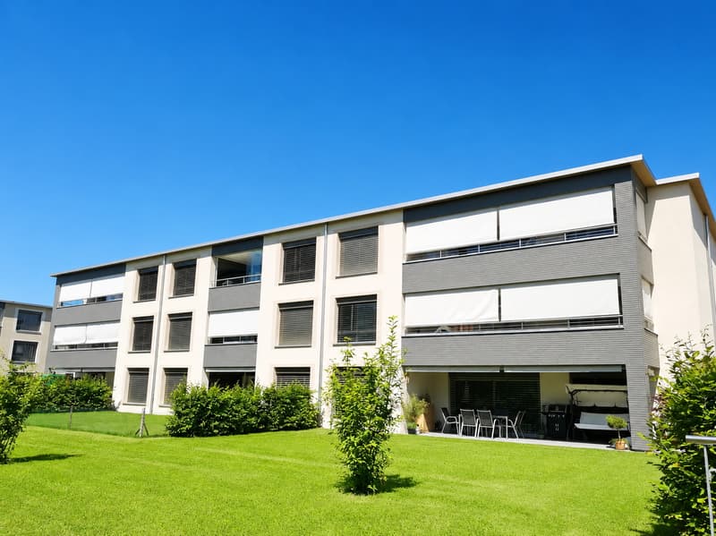 Luxurious design apartment in Schlösslipark with spacious balcony (12)