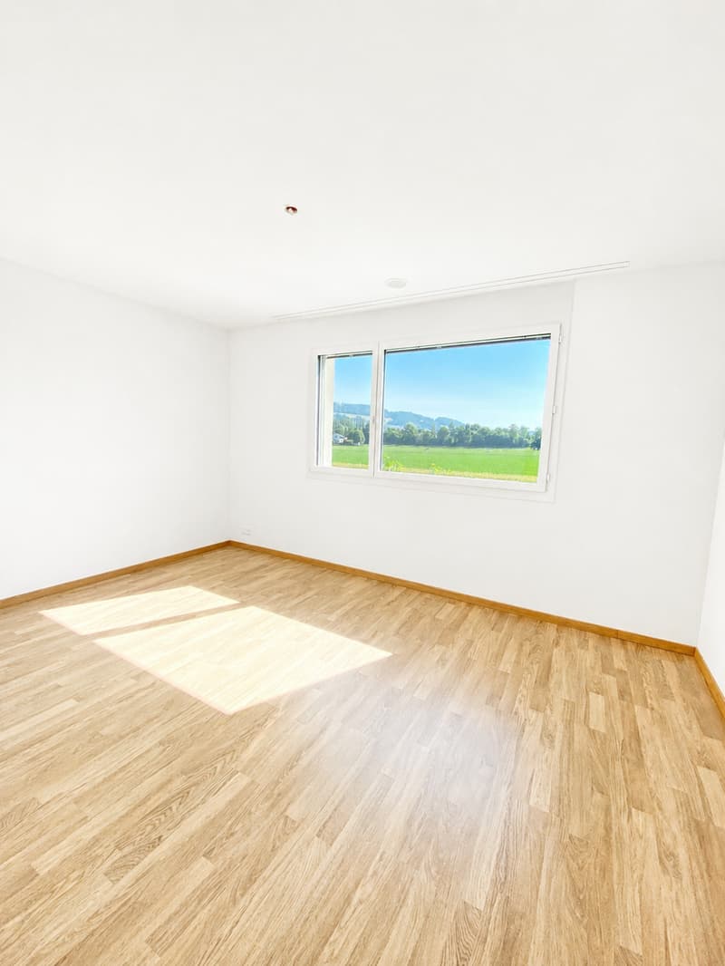 Luxurious design apartment in Schlösslipark with spacious balcony (7)