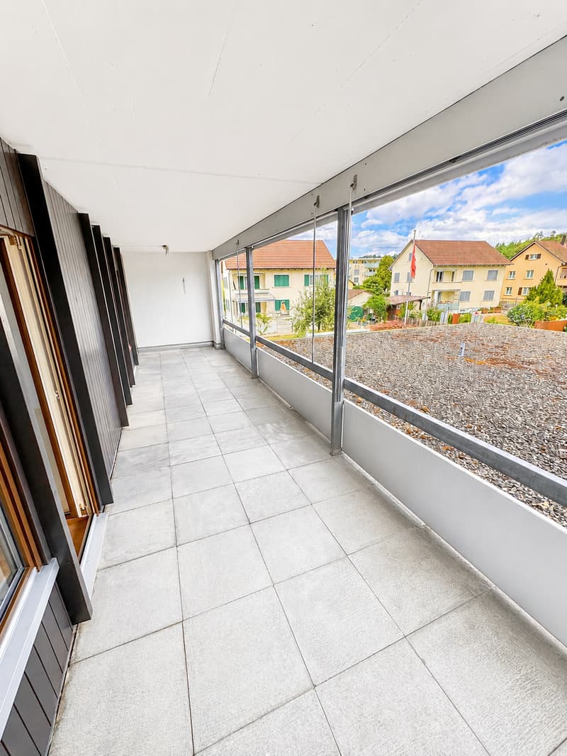 Appartamento luminoso 2.5 locali con balcone a Schöftland (14)