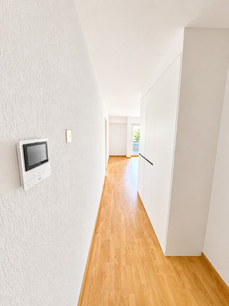 Appartamento luminoso 2.5 locali con balcone a Schöftland (8)