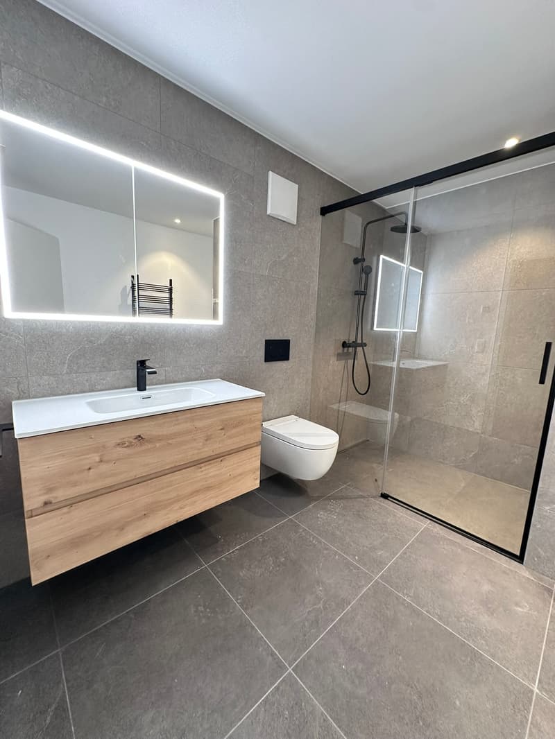 Wohnen der Extraklasse – exklusive 4.5-Zimmer-Terrassenwohnung am Buechenberg (10)