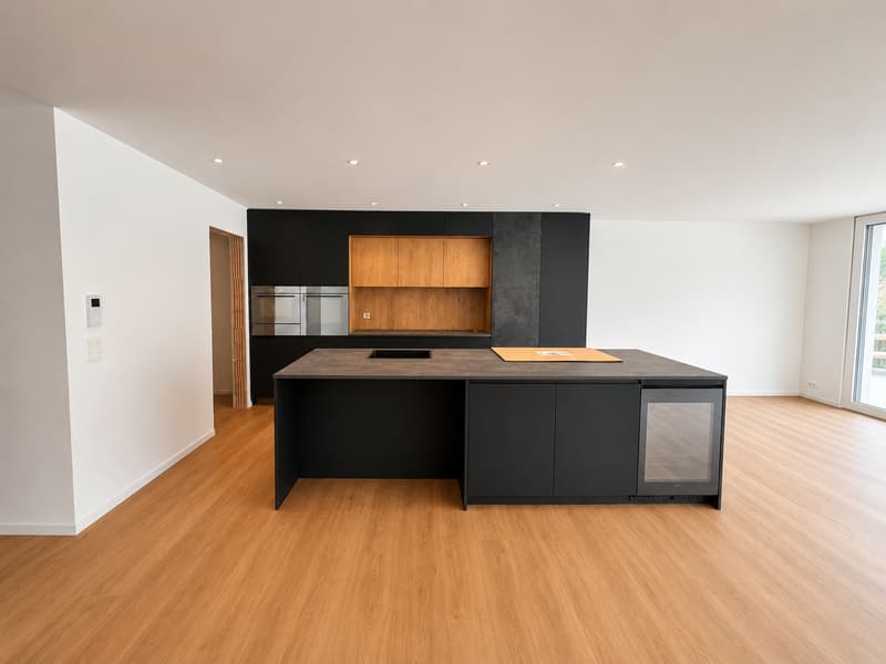 Wohnen der Extraklasse – exklusive 4.5-Zimmer-Terrassenwohnung am Buechenberg (2)