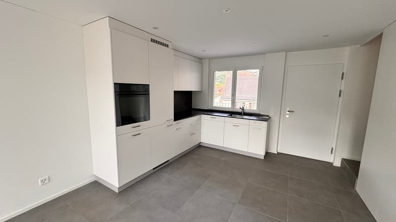 Neubau-Wohnung mit Balkon in Zullwil (2)