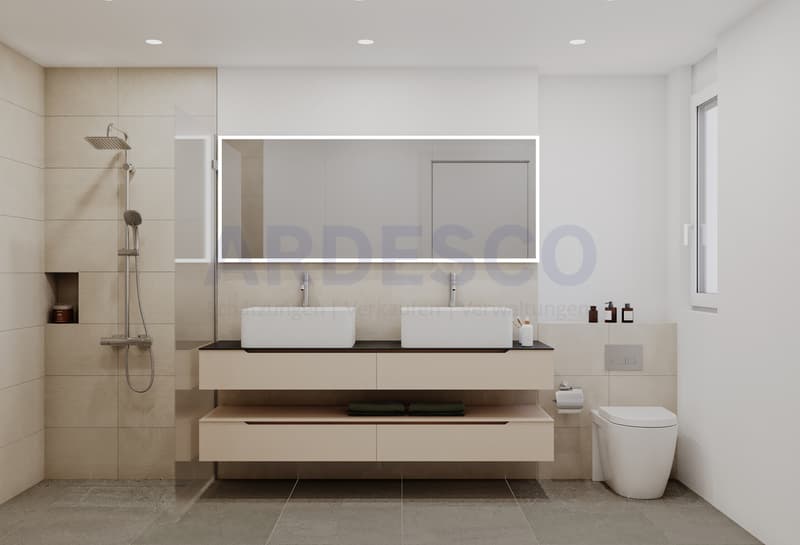 Badezimmer mit Dusche, Doppellavabo und WC