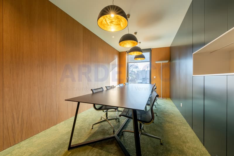 Konferenzraum / Sitzungszimmer (gemeinschaftliche Nutzung)