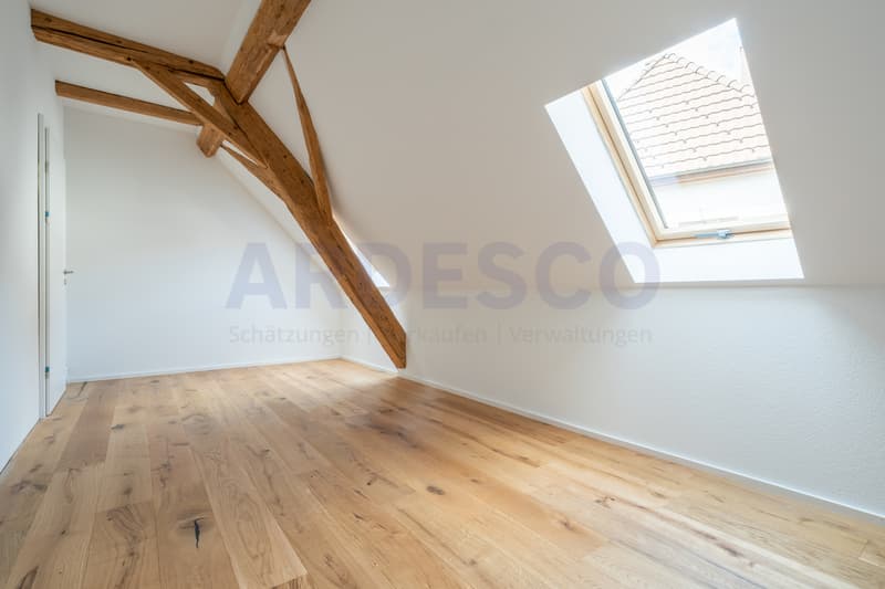 Dachwohnung mit Charme! (4)