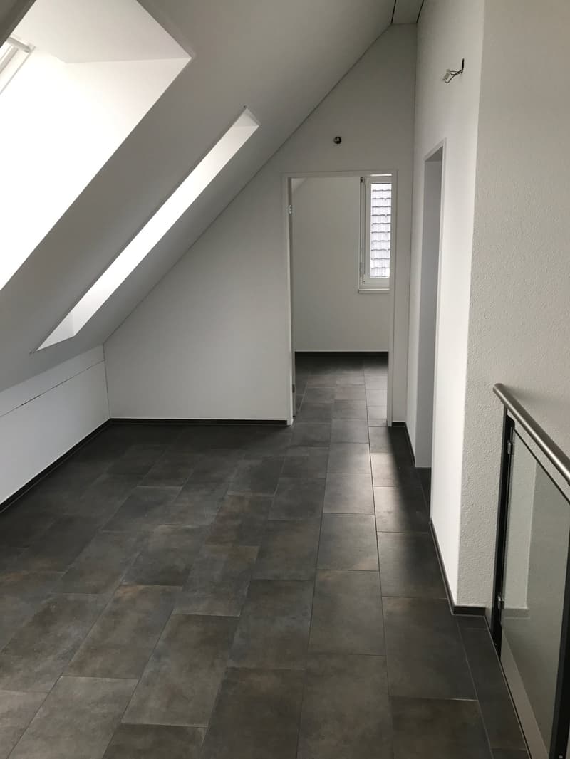 Charming 4.5-room maisonette apartment in Unterengstringen (7)