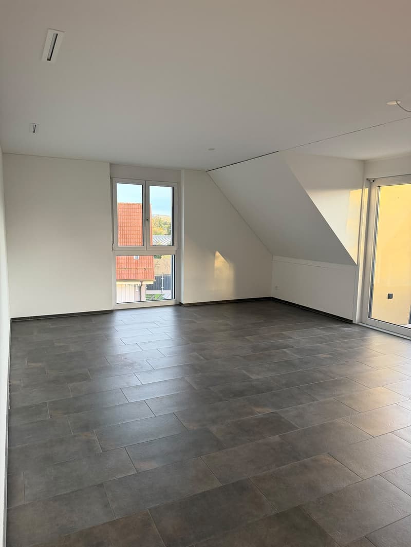 Moderne 3.5-Zimmer-Wohnung in Unterengstringen – sofort verfügbar (4)