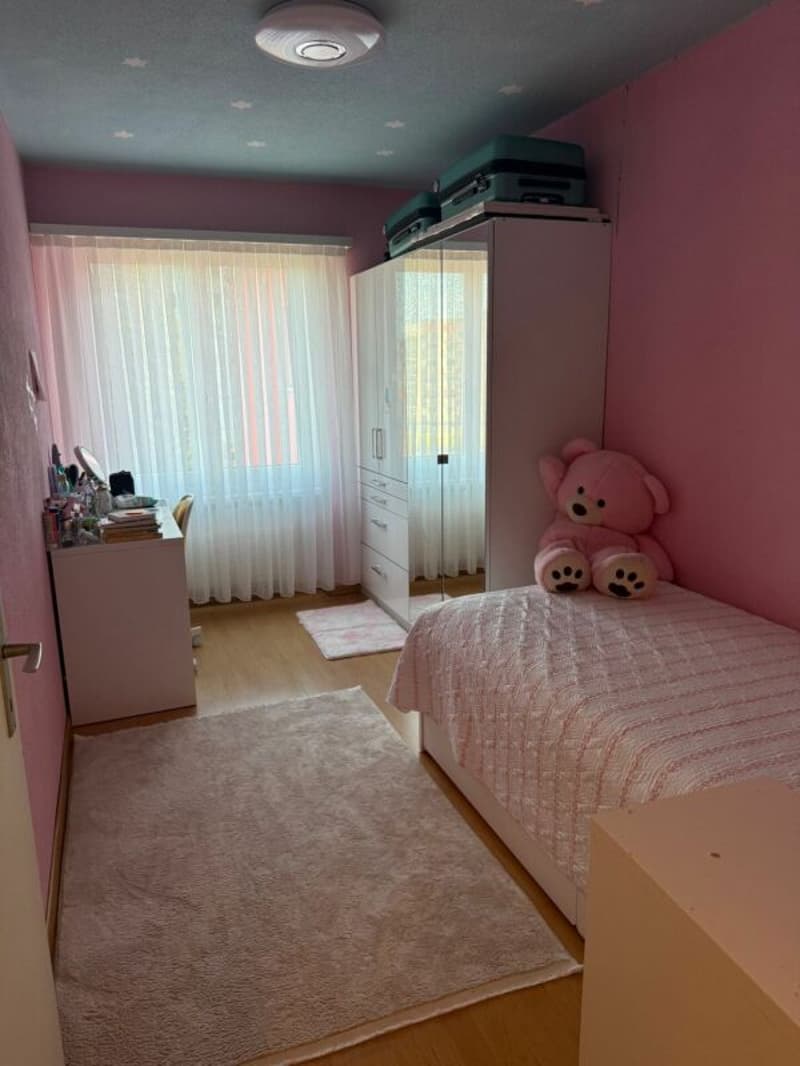 Spacious 4.5 room apartment in the "Flurhof" district (6)