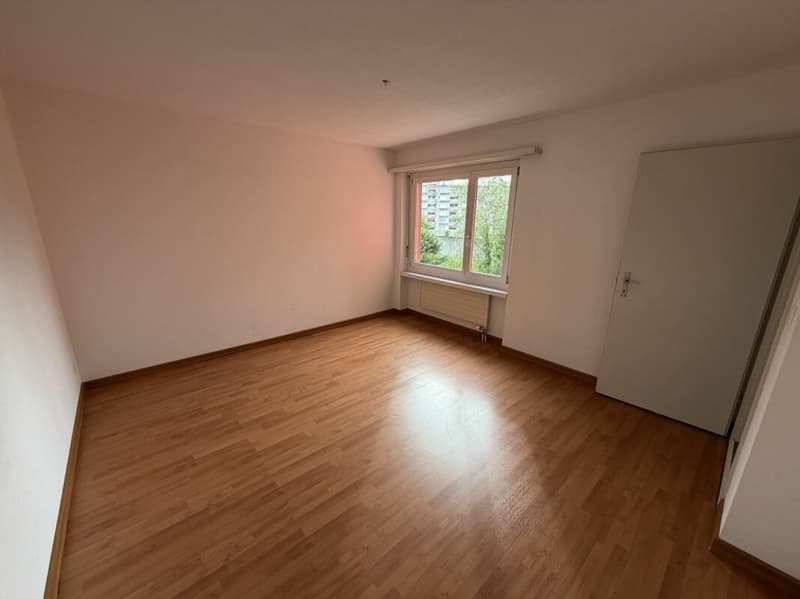 Grosszügige 4.5 Zimmer-Wohnung, im Quartier "Flurhof" (6)