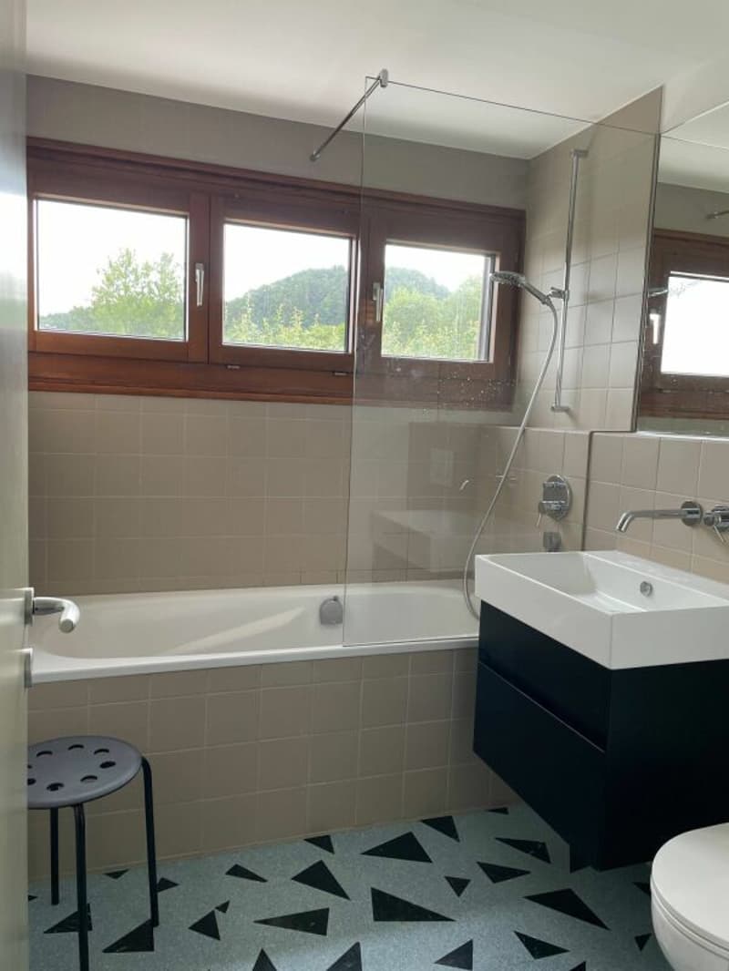 Renovated 6.5 double-family house, Bronschhofen, Wil SG municipality (11)