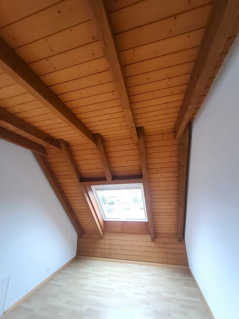 Charmante Dachwohnung mit Galerie (6)