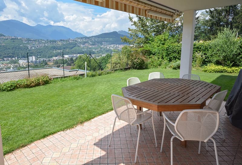 Beautiful villa with lake and mountain views - Albonago (Lugano) (8)