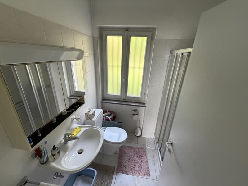 Haus mit Einliegerwohnung und Seesicht Casa con appartamento indipendente e vista lago. (12)