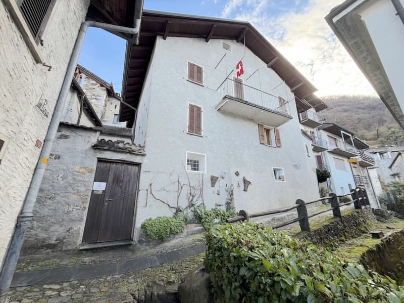 Ruhiges EFH 5 Zimmer mit Seesicht und vielen Kellern Tranquilla casa indipendente con 5 locali, vista lago e numerose cantine (2)