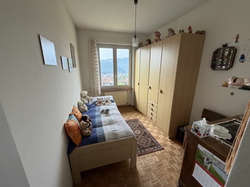 Haus mit Einliegerwohnung und Seesicht  Casa con appartamento indipendente e vista lago. (10)