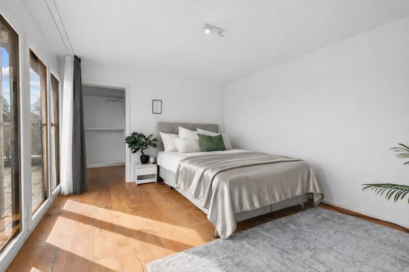 Three modern terrace houses with lift and spacious garden (14)