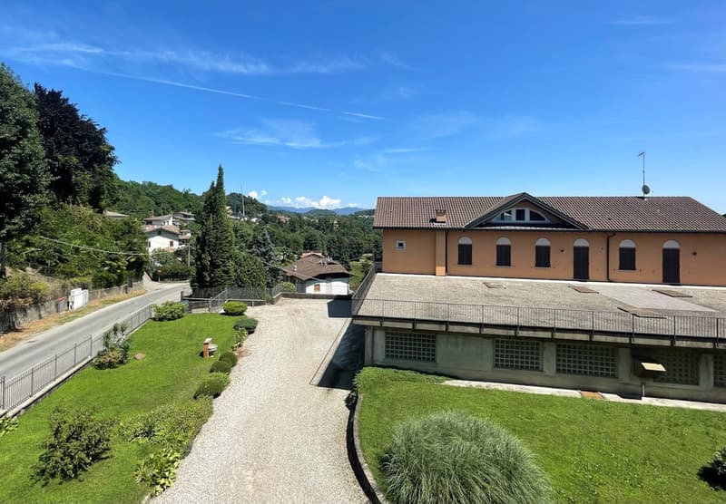 Rodero (I) - Maison à vendre avec deux appartements et un laboratoire (2)